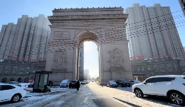 老辈子拍照,为啥让巴黎旅游变成了村口打卡