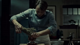 看到“中国汉尼拔”手捧椰树牌椰汁，我被吓得做了噩梦