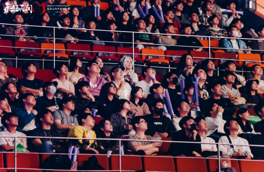 在永劫痛城深圳，挤满了振刀人