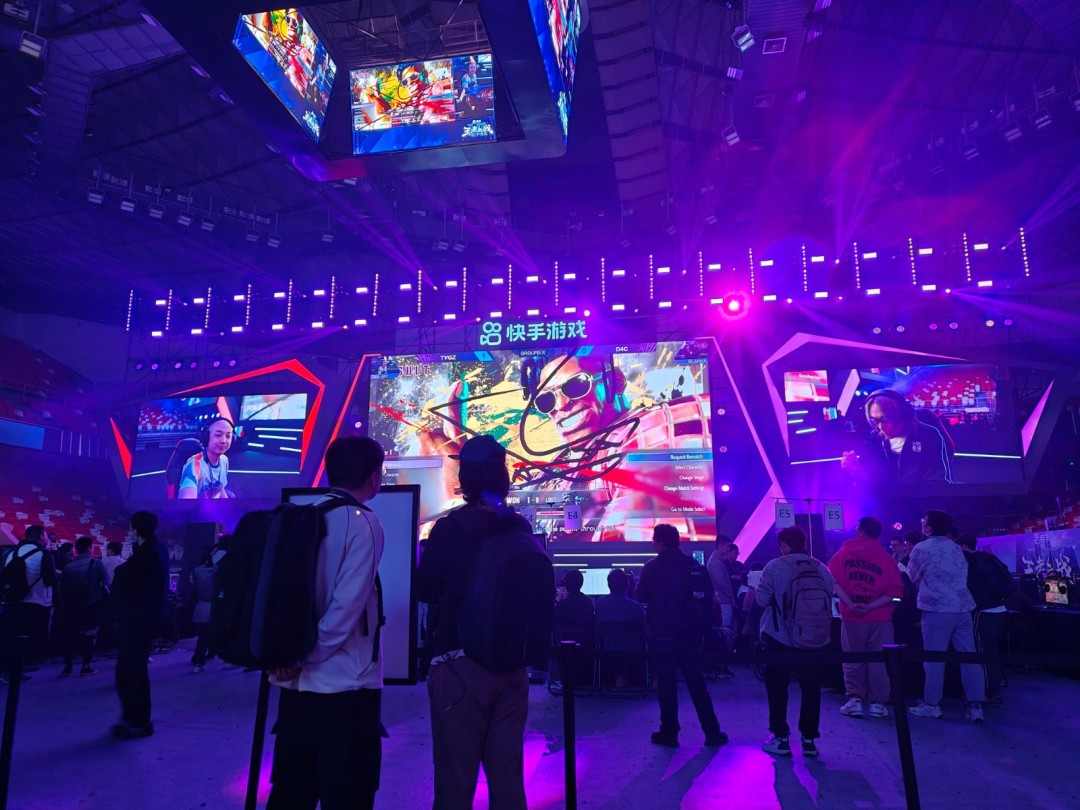 为向哥们证明《街头霸王6》不难,我要去总决赛揍“世界冠军”