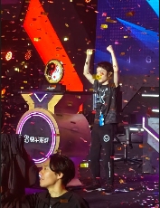 为向哥们证明《街头霸王6》不难,我要去总决赛揍“世界冠军”